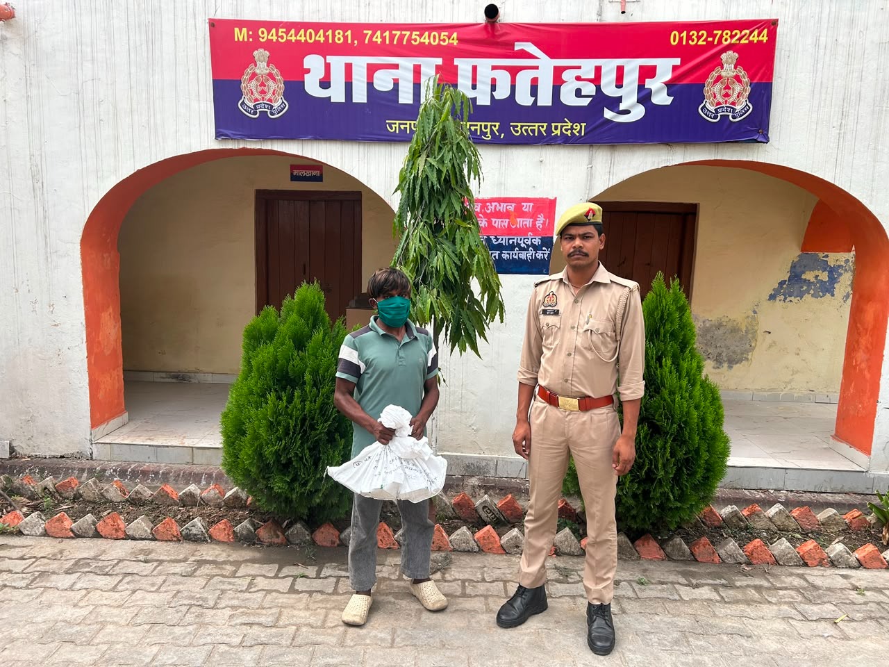 22 पव्वे देशी शराब के साथ तस्कर गिरफ्तार