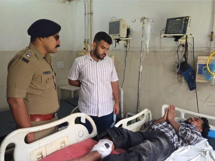 एस एस पी गणपति का अपराधियों पर करारा प्रहार पुलिस मुठभेड़ में कुख्यात शार्प शूटर जितेन्द्र चौधरी उर्फ विरत चौधरी घायल