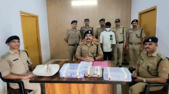 वरिष्ठ पुलिस अधीक्षक गणपति का अपराधियों पर कड़ा रुख चोरी की वारदात का खुलासा