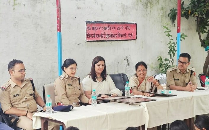 महिला आयोग की अध्यक्ष कुसुम कंडवाल ने किया हल्द्वानी जेल का निरीक्षण