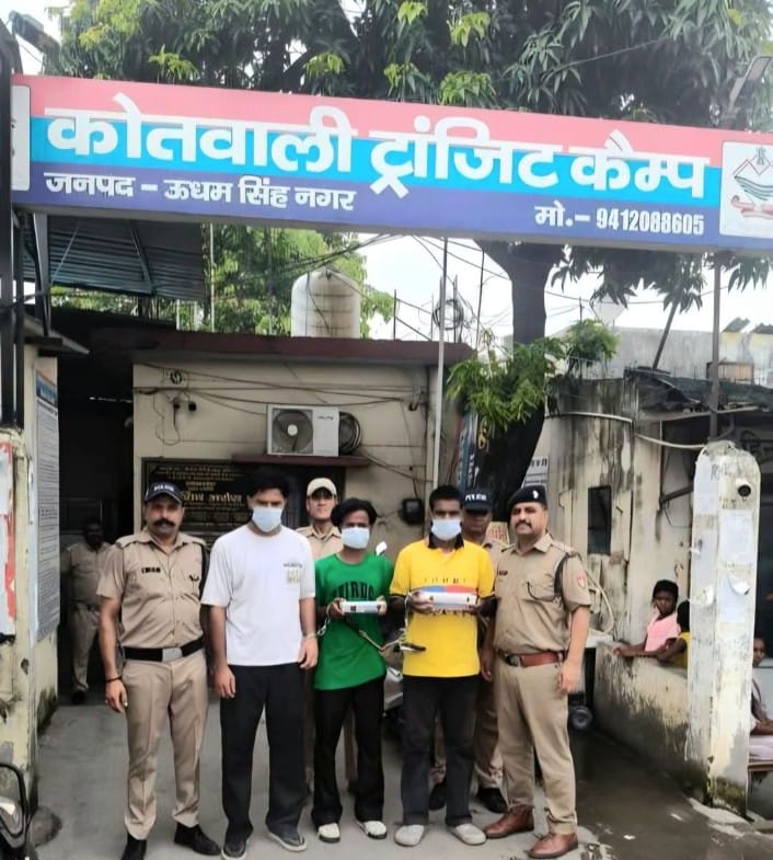 रुद्रपुर फायरिंग कांड का खुलासा 3 आरोपी गिरफ्तार अवैध तमंचे बरामद