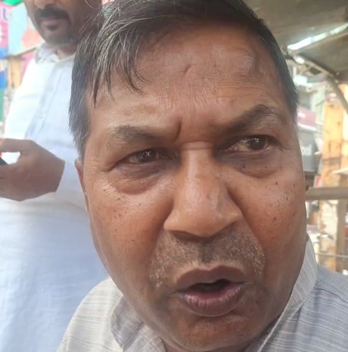 केंद्र सरकार लोकतंत्र की आवाज दबाने का प्रयास कर रही है पूर्व विधायक प्रेमानंद महाजन